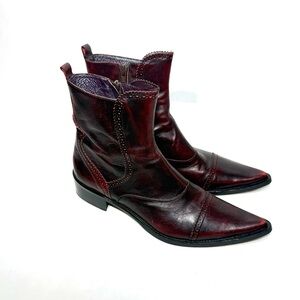 Women’s Burgundy Pointed-Toe Leather Ankle Boots
